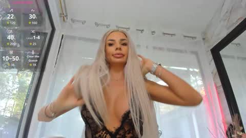 Snapshot of russian_ava chatting on 15, 9, 2025 Ava online show from 15, 9, 2025