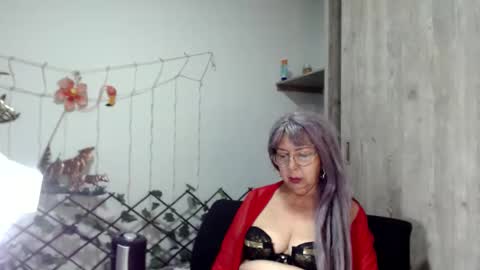 ruth_blue21 online show from 4, 3, 2025