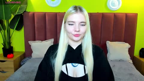 ruthbryant online show from 12, 11, 2025