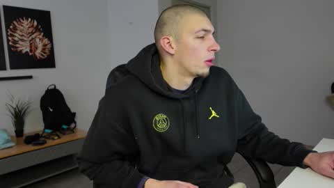 Snapshot of ryan_dozer chatting on 8, 2, 2026 RYAN DOZER online show from 8, 2, 2026