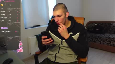 Snapshot of ryan_dozer chatting on 14, 2, 2026 RYAN DOZER online show from 14, 2, 2026