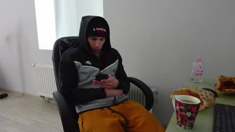 RYAN DOZER online show from 28, 4, 2026