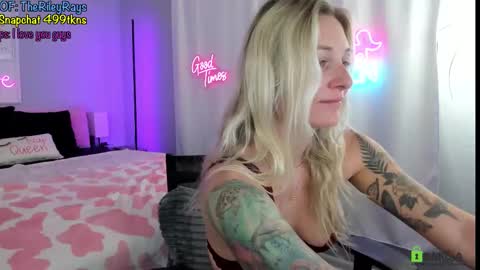 Snapshot of ryan_n_riley chatting on 5, 2, 2026 Ryan n Riley online show from 5, 2, 2026