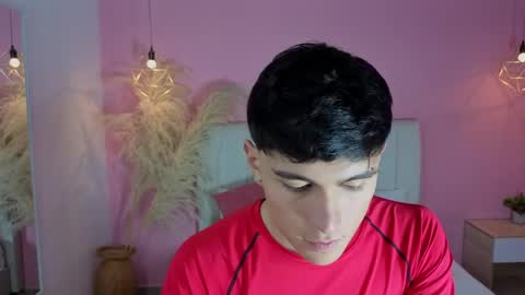 Snapshot of ryan_valentino chatting on 28, 5, 2026 ryan valentino online show from 28, 5, 2026