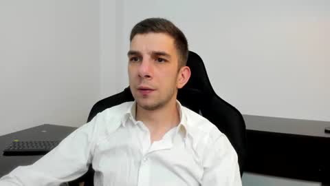 Andrew C. online show from 31, 7, 2026