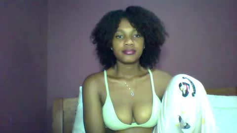 Snapshot of rycie chatting on 23, 11, 2025 Rycie online show from 23, 11, 2025