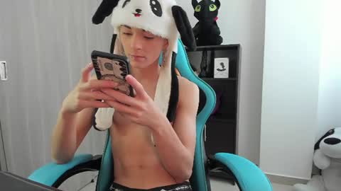 Snapshot of ryo_bleu chatting on 16, 7, 2026 RYO BLEU online show from 16, 7, 2026