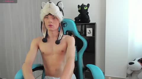 Snapshot of ryo_bleu chatting on 23, 7, 2026 RYO BLEU online show from 23, 7, 2026