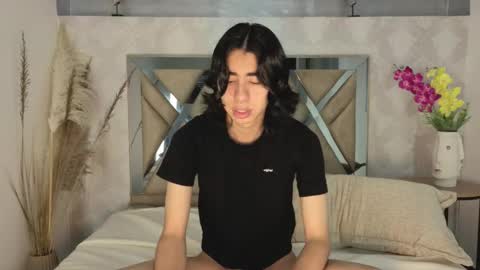 Snapshot of ryo_fem chatting on 4, 12, 2025 Ryo online show from 4, 12, 2025