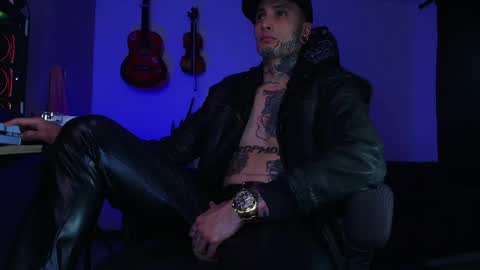 leopmonk help me reach 100 thumbs up online show from 24, 4, 2026