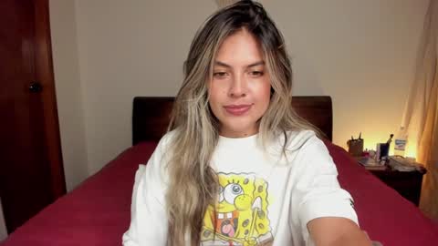 Snapshot of s_u_n_r_i_s_e_e chatting on 13, 1, 2025 Leslie Beltrn online show from 13, 1, 2025