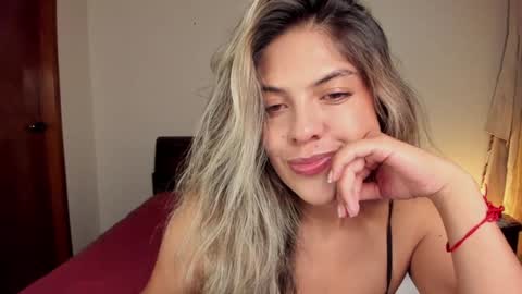 Snapshot of s_u_n_r_i_s_e_e chatting on 24, 1, 2025 Leslie Beltrn online show from 24, 1, 2025