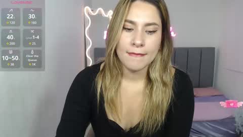 saaya_tay online show from 12, 3, 2025