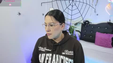 saaya_tay online show from 28, 10, 2025