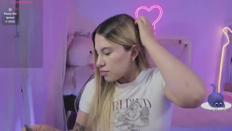 saaya_tay online show from 28, 4, 2026