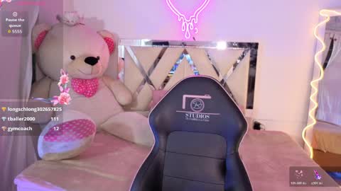 Snapshot of saaya_tay chatting on 5, 6, 2026 saaya_tay online show from 5, 6, 2026