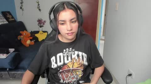 Snapshot of sabrina_chester_02 chatting on 10, 1, 2025 Angie online show from 10, 1, 2025