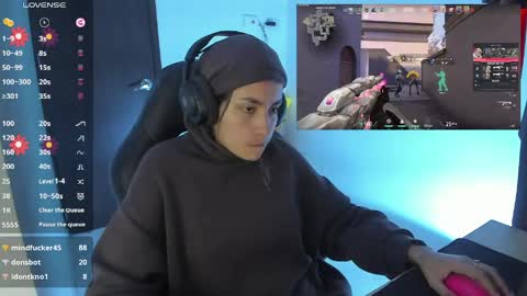 Angie  online show from 28, 5, 2026