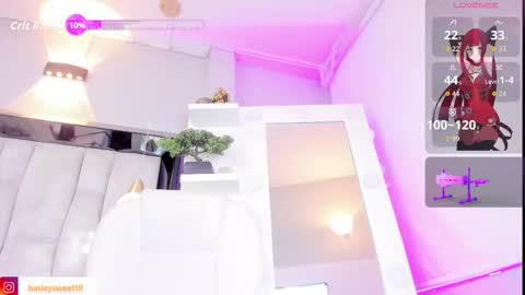 Snapshot of sabrina_keller19 chatting on 4, 10, 2025 Hasley online show from 4, 10, 2025