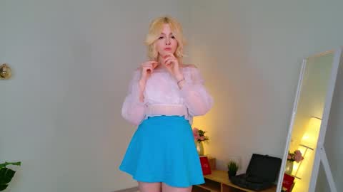 Sabrina online show from 12, 3, 2026