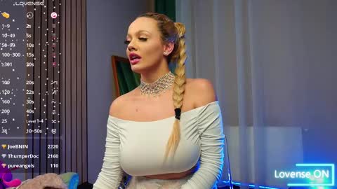 SabrinaJade online show from 27, 2, 2025