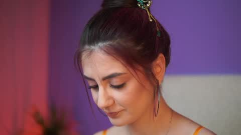  Sabrina  online show from 19, 5, 2026