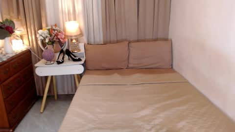 sabrinalocsin online show from 5, 1, 2025