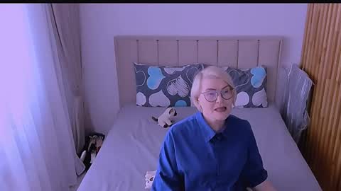 Sabrina MacMarren online show from 20, 4, 2026