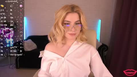 Snapshot of sabrinamuse chatting on 26, 2, 2025 Sabrina online show from 26, 2, 2025