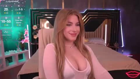 Snapshot of sabrinamuse chatting on 30, 9, 2025 Sabrina online show from 30, 9, 2025