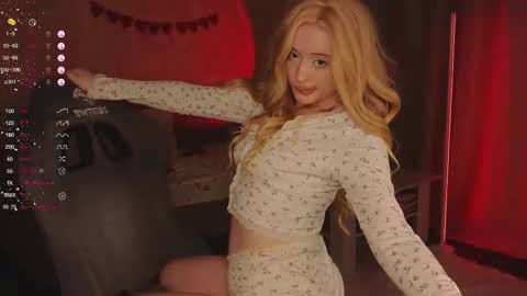 Snapshot of sabrinarider chatting on 22, 12, 2025 Hello im Sabrina online show from 22, 12, 2025