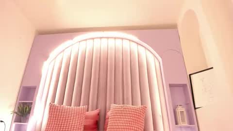 S A B R I N A  online show from 16, 9, 2025