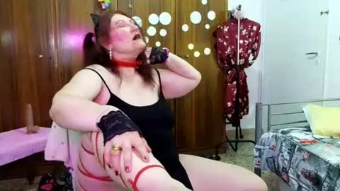 SabrinaXlovess online show from 29, 6, 2026