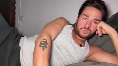 Snapshot of sacha555paris chatting on 26, 1, 2025 Sachaa online show from 26, 1, 2025