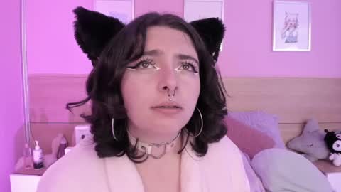 Snapshot of sachi_meow chatting on 24, 2, 2025 Ig online show from 24, 2, 2025