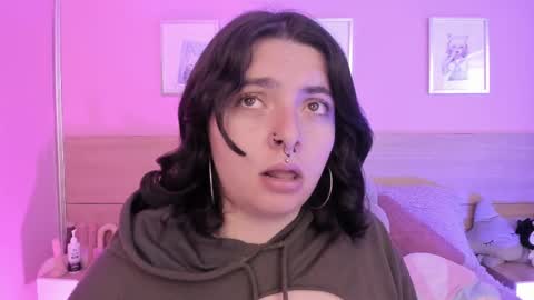 Snapshot of sachi_meow chatting on 5, 3, 2025 Ig online show from 5, 3, 2025