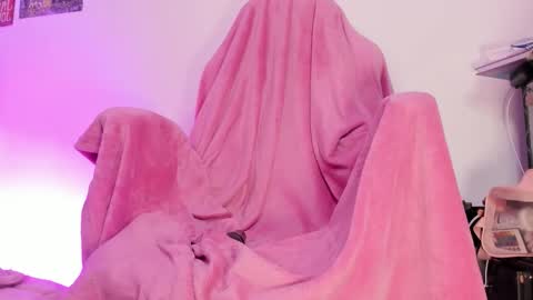 Snapshot of sachi_meow chatting on 28, 9, 2025 Ig online show from 28, 9, 2025