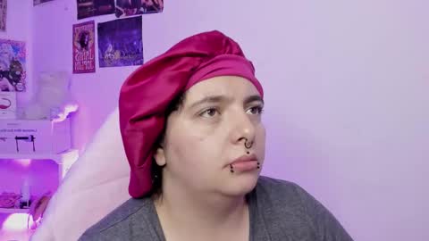 Snapshot of sachi_meow chatting on 6, 11, 2025 Ig online show from 6, 11, 2025