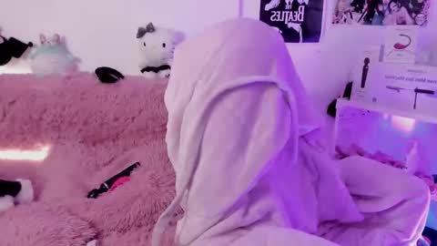 Snapshot of sachi_meow chatting on 7, 11, 2025 Ig online show from 7, 11, 2025