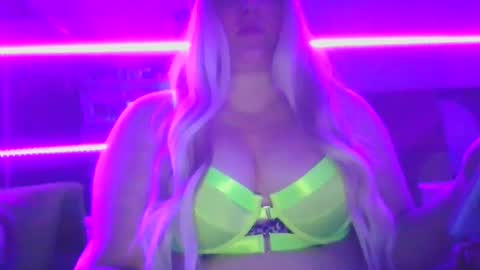 Snapshot of saddybaddie chatting on 5, 1, 2025 saddybaddie online show from 5, 1, 2025