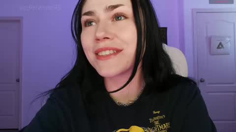 Snapshot of sadierenee96 chatting on 9, 10, 2025 Sadie Renee online show from 9, 10, 2025