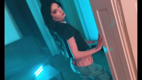 Sage Storm online show from 21, 2, 2025