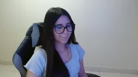 Sahaliefox  online show from 21, 11, 2025