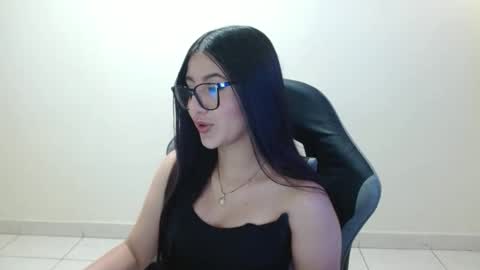 Sahaliefox  online show from 25, 4, 2026