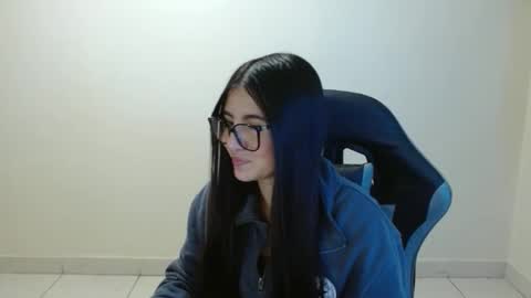 Sahaliefox  online show from 6, 6, 2026