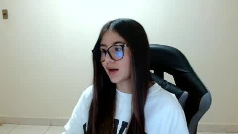 Sahaliefox  online show from 24, 6, 2026