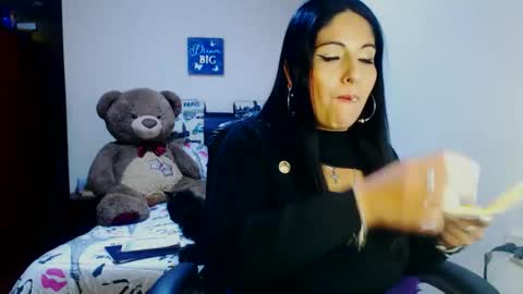 Karina online show from 12, 9, 2025