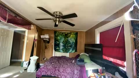 Snapshot of sailaway9694 chatting on 27, 11, 2025 PupTwink online show from 27, 11, 2025