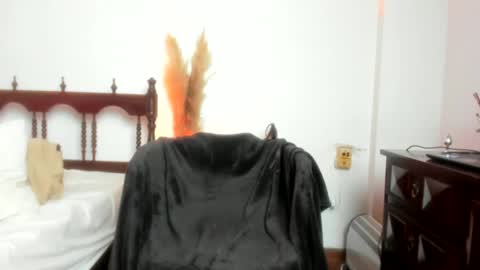 Sindy Scott online show from 13, 12, 2024