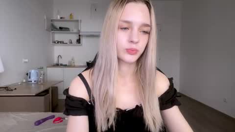 Sofia online show from 5, 3, 2025